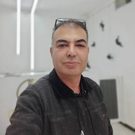 تصویر دکتر علی اصغر مربی، متخصص بیماری های پوست و مو